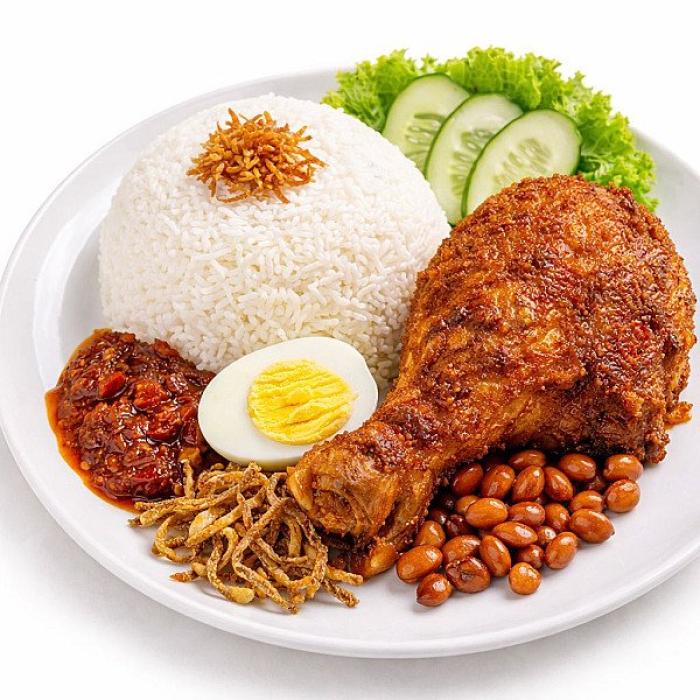 Nasi Lemak Ayam Goreng